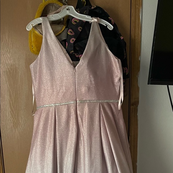 Dress Ballgown style, size 18 purchased from Davids Bridal in 2020 - Picture 4 of 5
